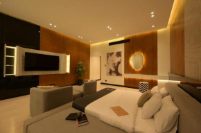 4 golf view bedrooms with private pool and sauna